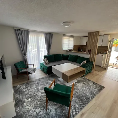 Dom wakacyjny Rest House