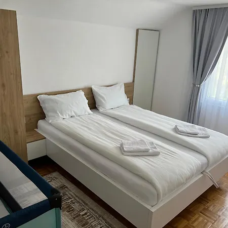 Rest House * Slavinovici